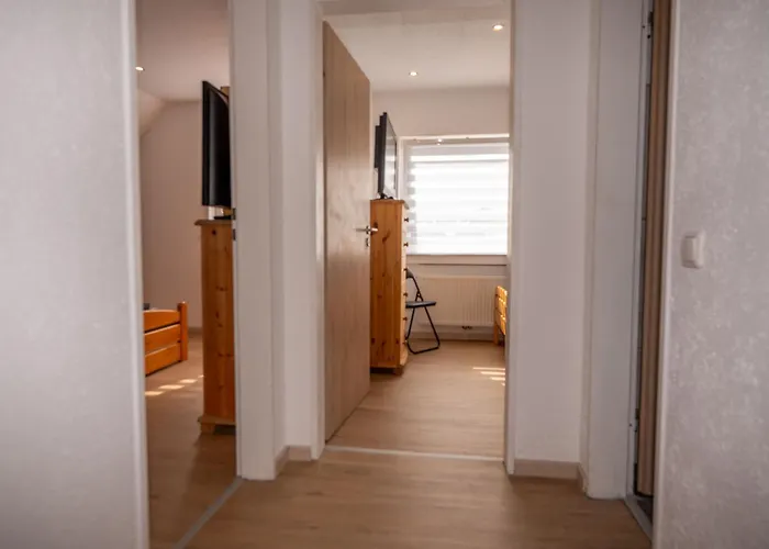 216 Grosse Schwalbennest *